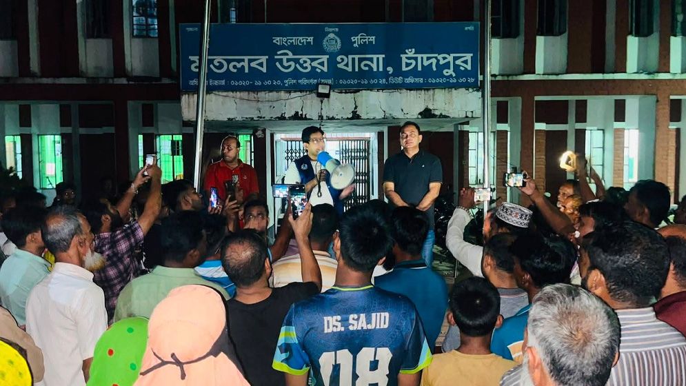 কিশোর অপরাধ দমনে পুলিশের সাঁড়াশি অভিযান, আটক ১০২৯