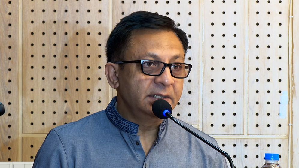 লেদারভিত্তিক শিল্পে অগ্রাধিকার দেবে সরকার: মুক্তাদির