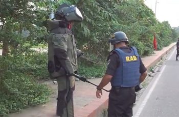 রাজধানীতে ককটেল-বোমাসদৃশ বস্তু উদ্ধার, নিরাপত্তা ব্যবস্থা জোরদার
