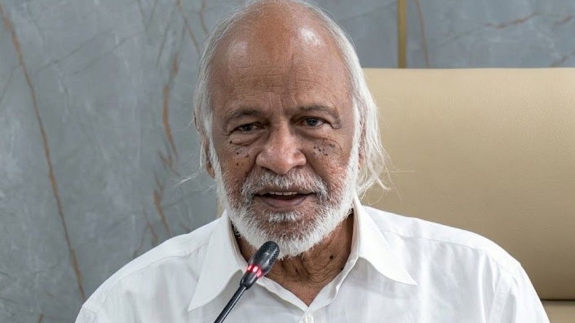 দেশের স্বার্থে নেতৃত্বের গুরুত্ব তুলে ধরলেন মন্ত্রী ড. আব্দুল মঈন খান