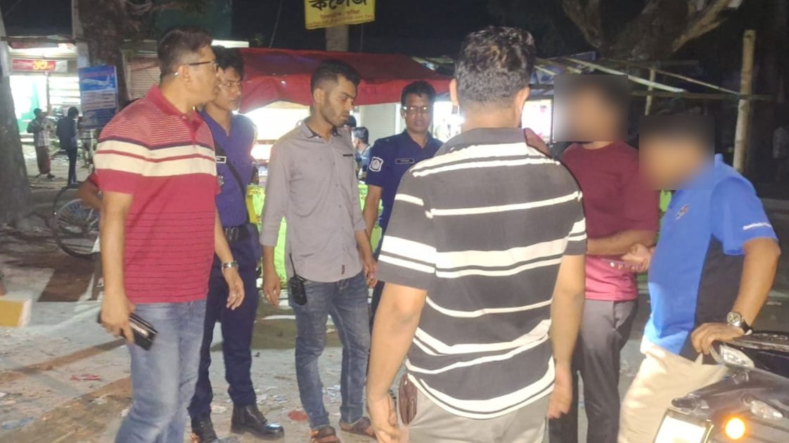 কুমিল্লায় কিশোর গ্যাংবিরোধী অভিযানে আটক ৩৭৯ জন