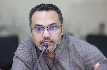 কুষ্টিয়ার শিক্ষককে প্রধানমন্ত্রীর নির্দেশে নিরাপদে বাসায় পৌঁছানো হয়েছে