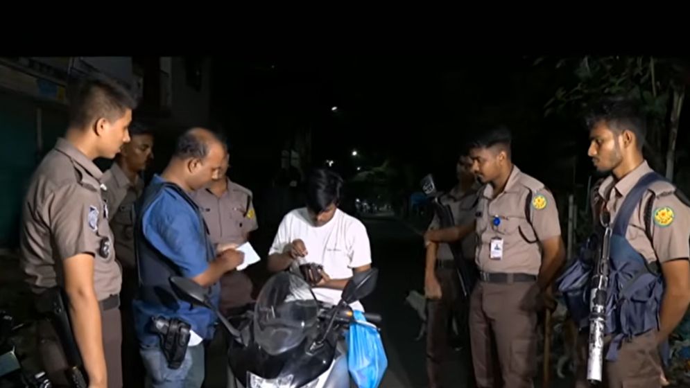 মিরপুরে অপরাধপ্রবণ স্থানে পুলিশি তল্লাশি ও চেকপোস্ট