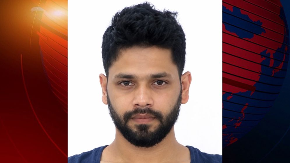 ২৭ মামলার আসামি পিচ্চি আলামিন অস্ত্রসহ গ্রেফতার