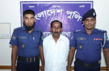 চুয়াডাঙ্গায় পুলিশের ওপর হামলাকারী আ. লীগ নেতা গ্রেফতার