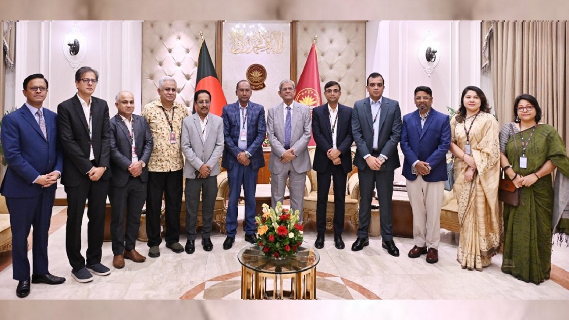 রাষ্ট্রপতির আহ্বান: সাংবাদিকদের পেশাদারিত্ব ও জনআস্থা বজায় রাখার নির্দেশনা