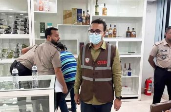 গুলশানে টস বন্ডের চারটি গুদাম সিলগালা, মদ ও বিয়ারের অনিয়ম ধরা পড়েছে