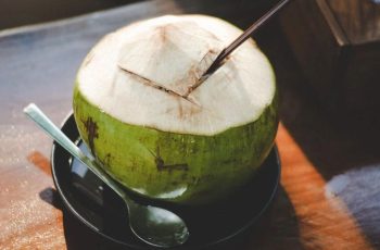 রাজধানীতে ডাবের দাম আকাশছোঁয়া, কেন বাড়ছে চাহিদা?