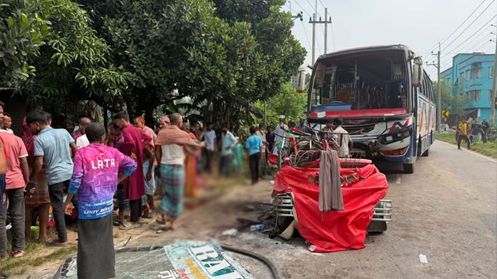 ময়মনসিংহে বাস-সিএনজির সংঘর্ষে ৭ জন নিহত