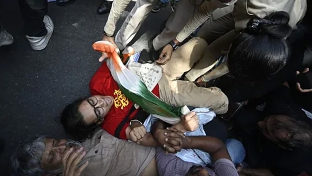 দিল্লিতে সিইসির পদত্যাগের দাবিতে বিক্ষোভ, পাঁচ শতাধিক আটক