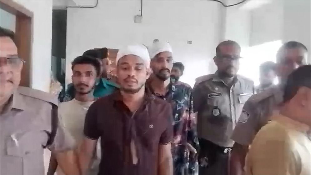 বাংলামোটরে চাঁদাবাজির মামলায় গ্রেফতার যুবদল নেতাসহ ৪ জন রিমান্ডে