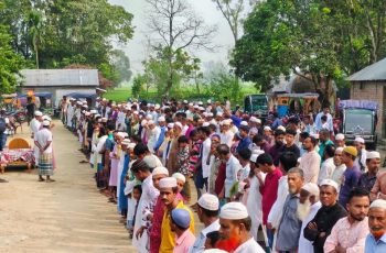 ময়মনসিংহে বাসচাপায় নিহত ৭ জনকে জামালপুরে দাফন