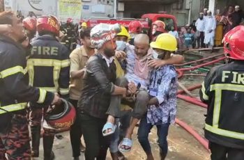 গাজীপুরে পোশাক কারখানায় আগুন, ৬৯ শ্রমিক উদ্ধার