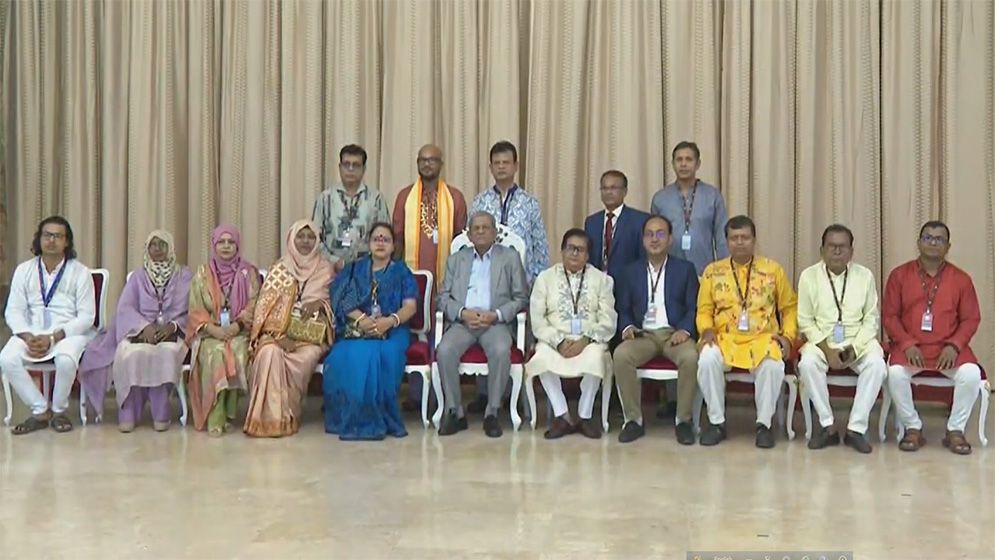 ঐক্যবদ্ধভাবে সমৃদ্ধ বাংলাদেশ গড়ার আহ্বান রাষ্ট্রপতির