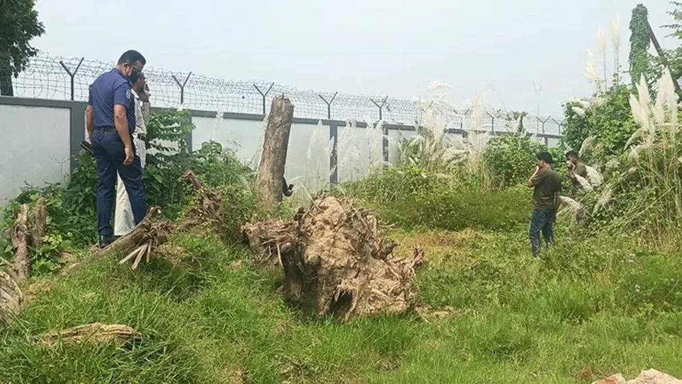 নরসিংদীতে সার কারখানা থেকে অজ্ঞাত ব্যক্তির মরদেহ উদ্ধার