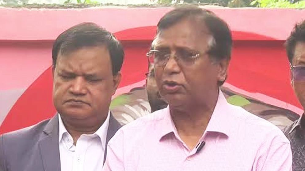 ফুটপাতে দোকান বসালে হবে কঠোর আইন প্রয়োগ: ডিএসসিসি প্রশাসক