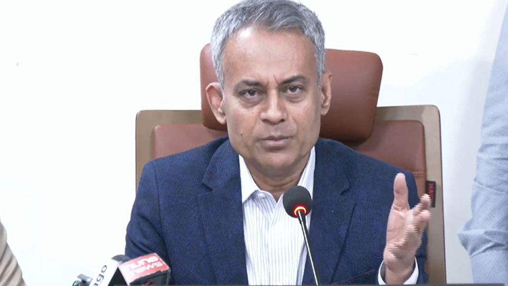 শিক্ষকদের দায়িত্ব: শিশুদের দক্ষ ও যোগ্য করে গড়ে তোলা