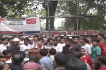 রাজধানীতে ৪ দফা দাবিতে অটোরিকশা চালকদের সমাবেশ ও মিছিল
