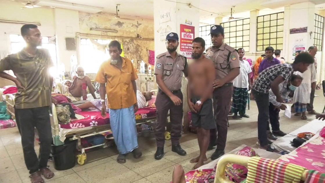 বিএসএফের গুলিতে আহত দুই ভারতীয় নাগরিক বাংলাদেশে চিকিৎসাধীন