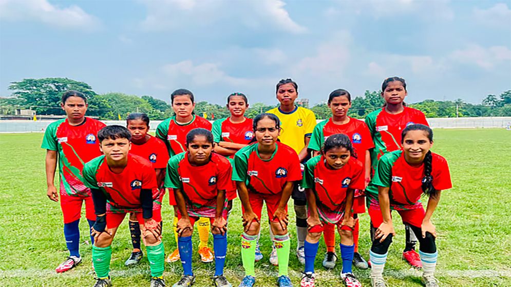 দিরাইয়ে মেয়েদের ফুটবল ম্যাচ স্থগিত, স্থানীয় ওলামাদের আপত্তি