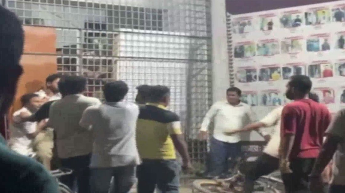 রাজশাহী বিশ্ববিদ্যালয়ে ছাত্রদলের ৩ সদস্য বহিষ্কার, সাংবাদিকদের ওপর হামলা