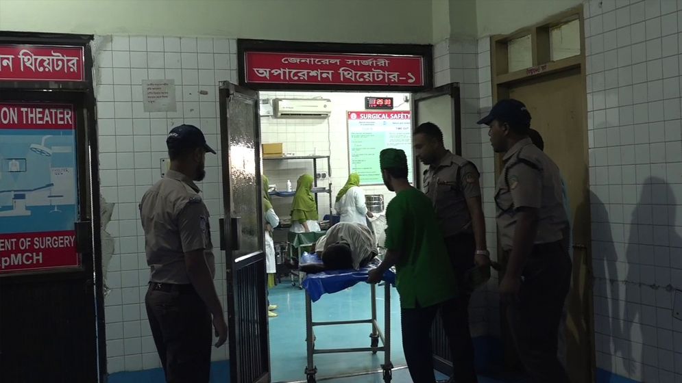কুড়িগ্রামে বিএসএফের গুলিতে আহত দুই ভারতীয় নাগরিকের চিকিৎসা চলছে