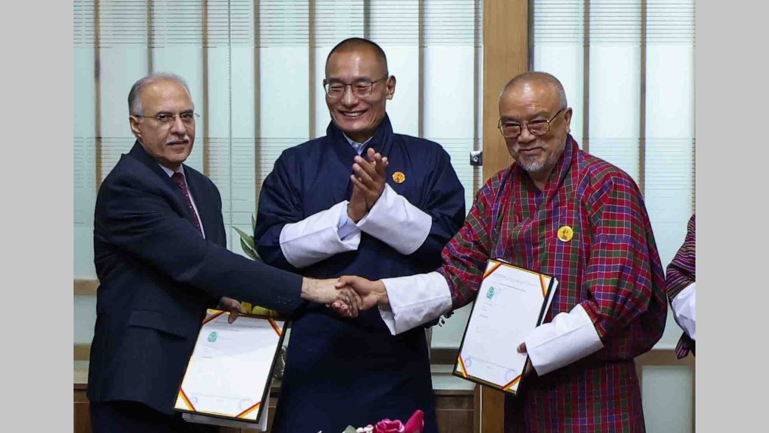 ভুটানে ৭৭০ মেগাওয়াট জলবিদ্যুৎ প্রকল্পে আদানি পাওয়ার ও ডিজিপিসির চুক্তি