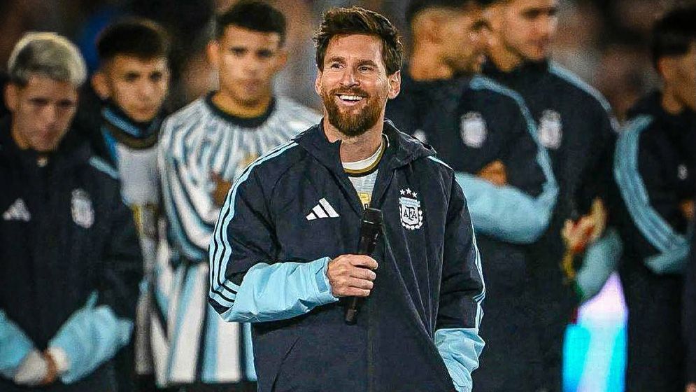 মেসির আবেগঘন বিদায়: ‘আর্জেন্টিনার হয়ে খেলার চেয়ে সুন্দর কিছু নেই’