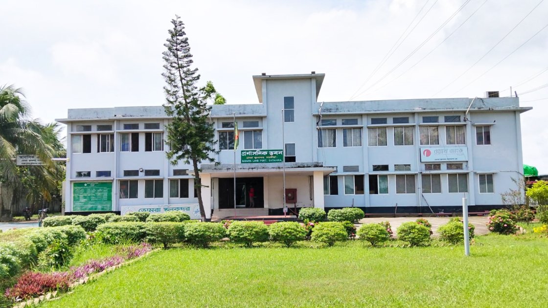 ভোমরা স্থলবন্দরে রাজস্ব আদায়ে বড় ঘাটতি, ব্যবসায়ীরা উদ্বিগ্ন