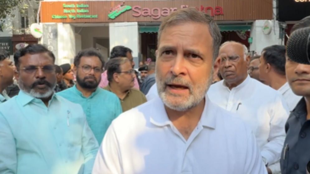 রাহুল গান্ধীর নেতৃত্বে যন্তর মন্তরে বিরোধী এমপিদের বিক্ষোভের ঘোষণা