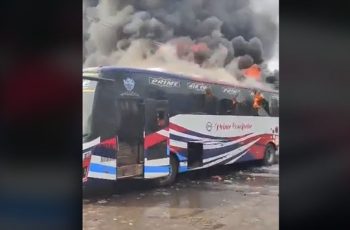 মহাখালী বাস টার্মিনালে অগ্নিকাণ্ড, হতাহতের ঘটনা নেই