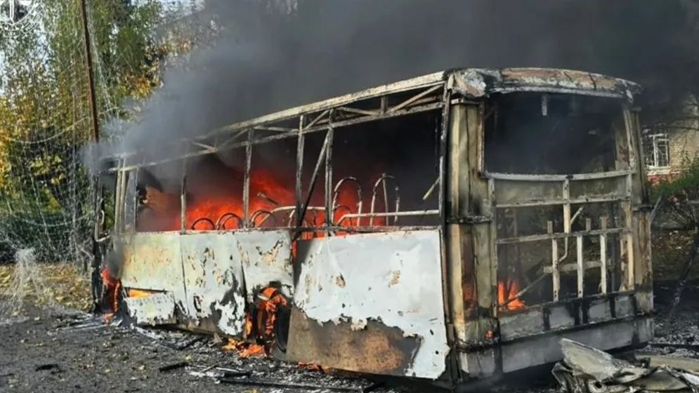ইউক্রেনে রুশ বোমা হামলায় নিহত ৩৩, আহত ১৮
