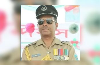 অতিরিক্ত ডিআইজি টুটুল চক্রবর্তীকে বরখাস্ত করেছে সরকার