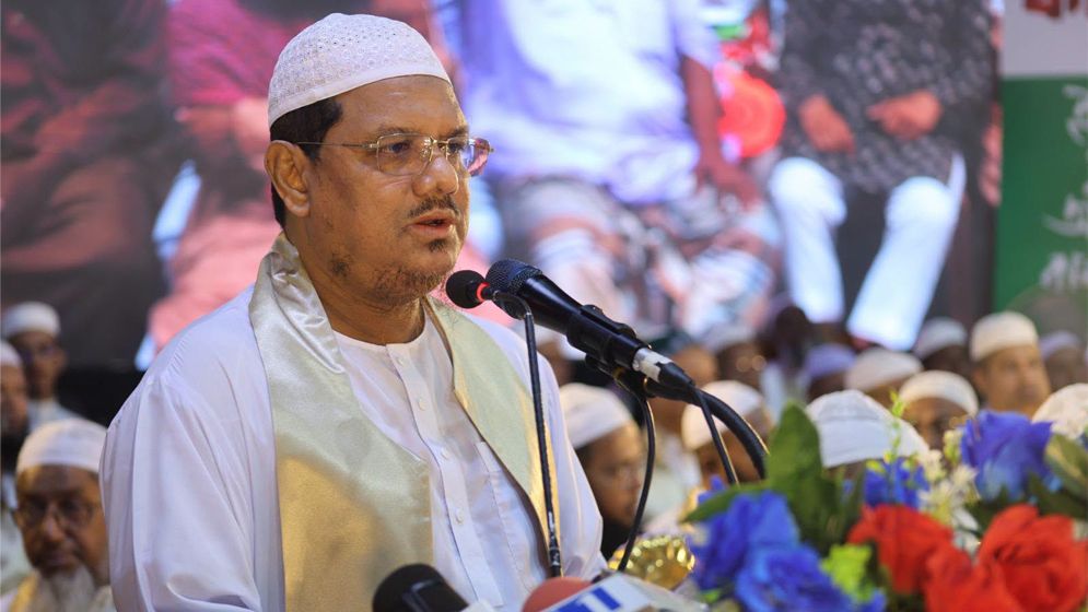 নতুন সরকারের ফ্যাসিবাদের পথে হাঁটার অভিযোগ