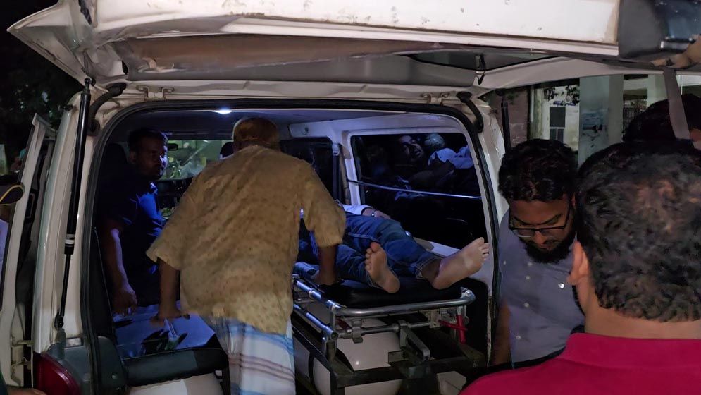 গাজীপুরে বিকাশ কর্মকর্তাকে গুলি, তিন কোটি টাকা ছিনতাই