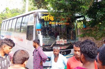 জামালপুরে বাসচাপায় বউ-শাশুড়ি নিহত, চালক পলাতক