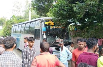 জামালপুরে বাসচাপায় বউ-শাশুড়ি নিহত, আটক ১