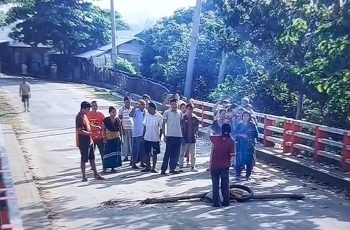 সাজেকে পর্যটন রুটে অনির্দিষ্টকালের অবরোধ, পিকেটিং চলছে
