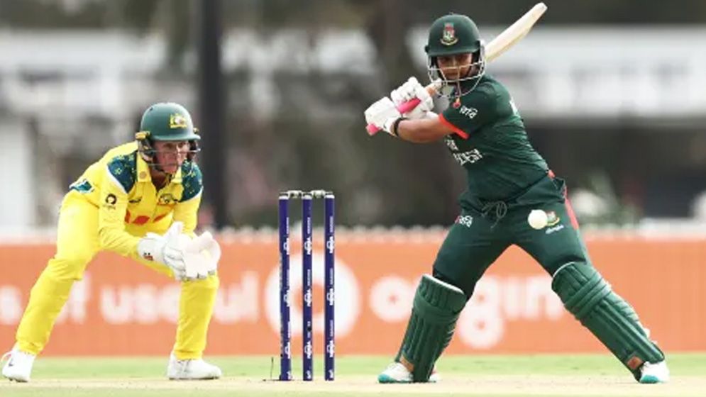 সোবহানা মোস্তারির সেঞ্চুরি, তবে বড় হার বাংলাদেশের