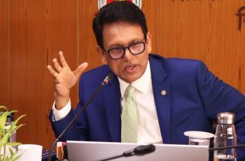 শিক্ষামন্ত্রী: ইংরেজি মাধ্যমের কারিকুলামে দেশীয় সংস্কৃতির বিকাশ জরুরি