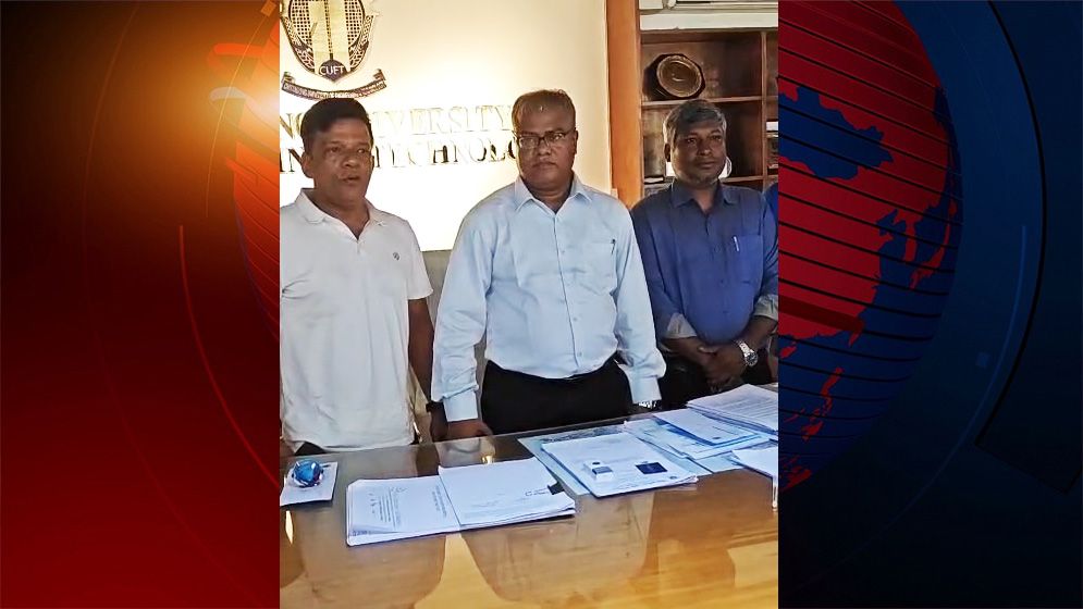 চুয়েটের নতুন উপাচার্য অধ্যাপক ড. শেখ শরীফুল আলমের কার্যালয়ে প্রবেশ