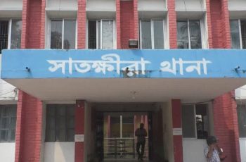 সাতক্ষীরায় ট্রাকের ধাক্কায় স্কুল শিক্ষিকা নিহত