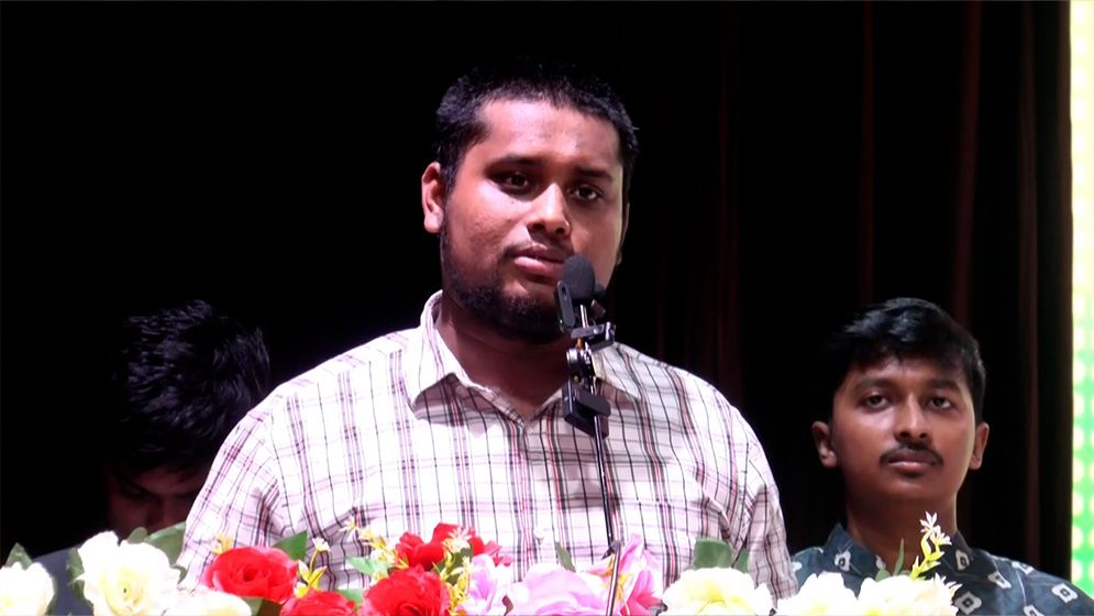 বিধবা কার্ড বিতরণে এমপির স্ত্রীর অগ্রাধিকার নিয়ে মন্তব্য হাসনাতের