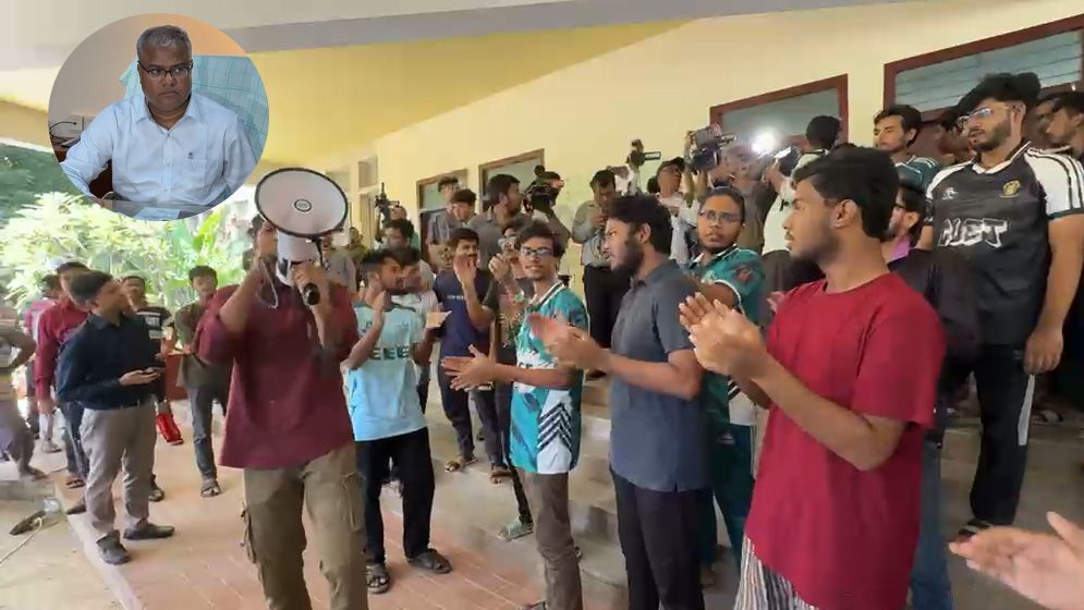 চুয়েটের নতুন ভিসি ২২ ঘণ্টা ধরে অবরুদ্ধ