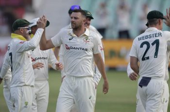 অস্ট্রেলিয়ার ২১৪ রানের জয়, হ্যাজেলউডের দাপট