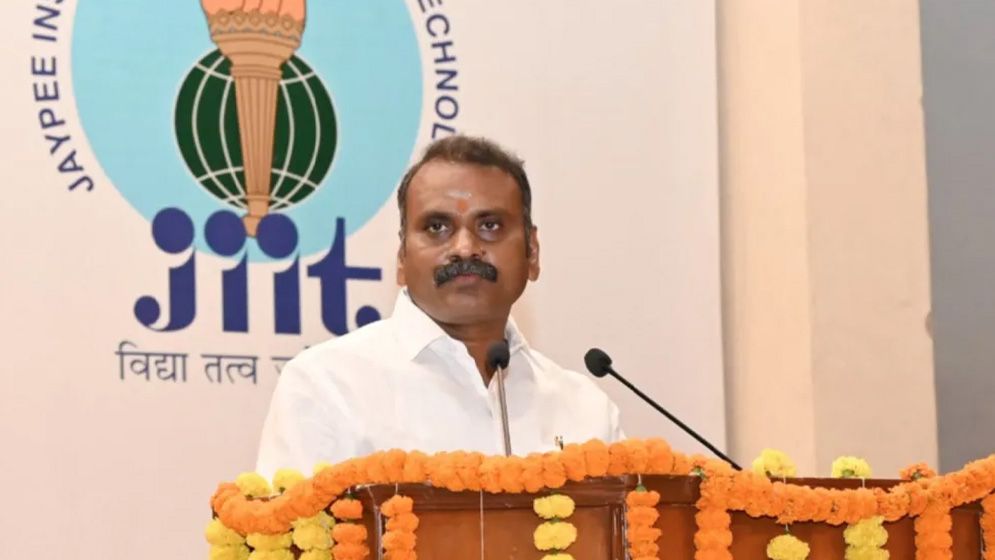 কেন্দ্রীয় প্রতিমন্ত্রী এল মুরুগানের পদত্যাগের ঘোষণা