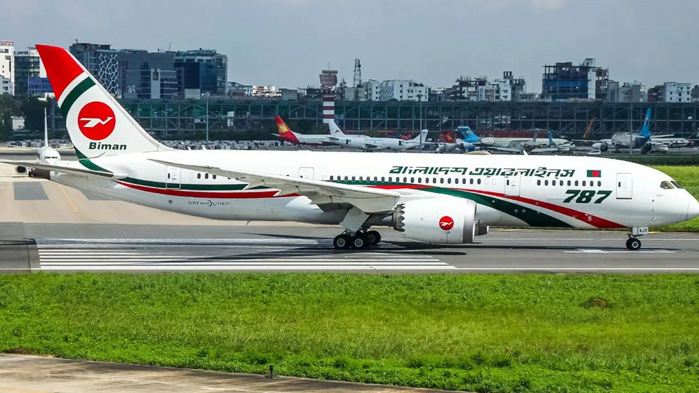 সৌদি আরবে হামলার পর ৮২টি ফ্লাইট বিঘ্নিত, ১৩ হাজার যাত্রী বিপাকে