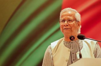 ড. ইউনূসের বিরুদ্ধে হয়রানির নিন্দা ১২ সাবেক উপদেষ্টার