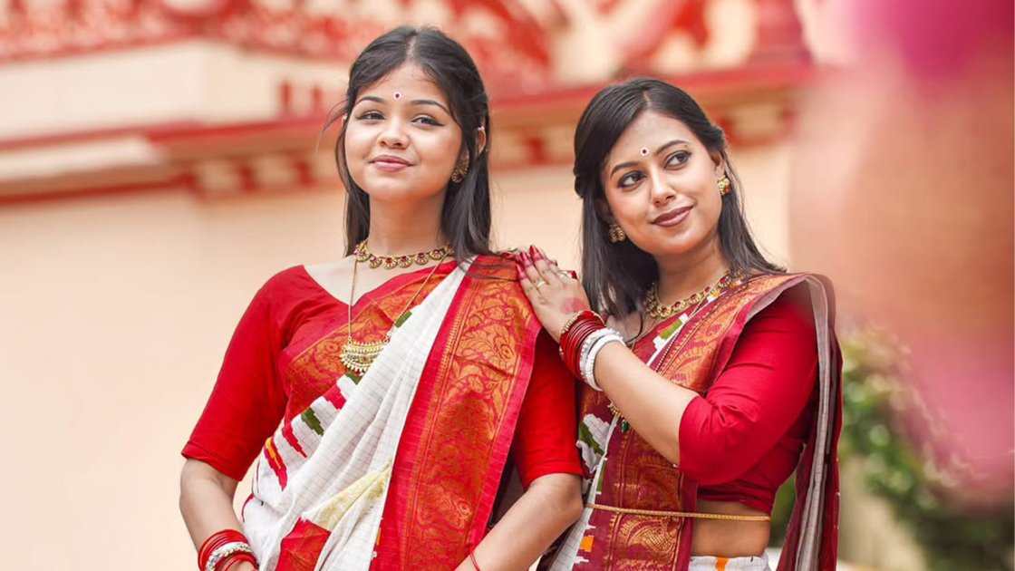 দুর্গা পূজায় দেশীয় ফ্যাশনের বিশেষ ছাড় ও নতুন কালেকশন
