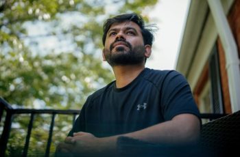 দিল্লিতে তেরঙ্গা ওড়ানোর আহ্বান অভিজিতের